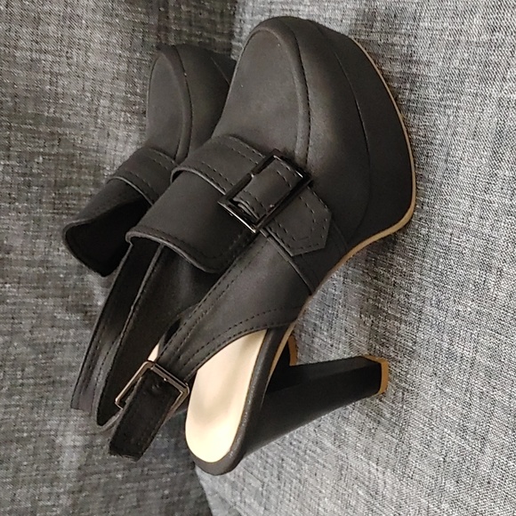 Women's Fashion Platform Sandals - Elevate Your Style with 11cm Thick High Heel - Picture 3 of 5